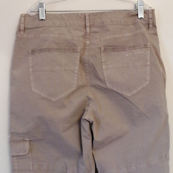 NWOT, DKNY Capri ,size 4 - Picture 5 of 11